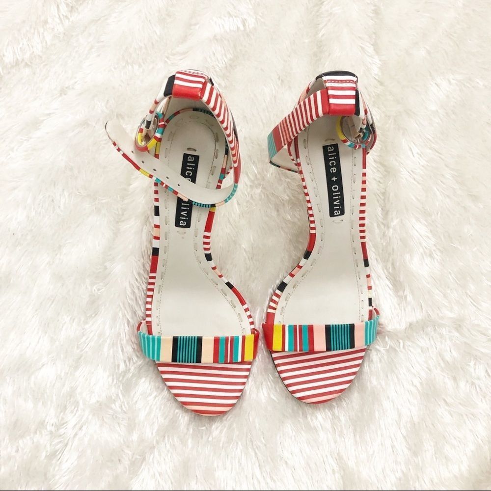 Alice and Olivia by Stacey Bendet Ankle Strap stripes print Dress Sandals 6.5